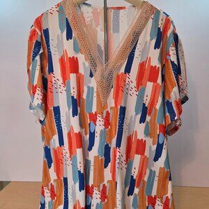 Bold Abstract Multicolor Print Short Sleeve Relaxed Fit V-Neck Blouse, 4XL